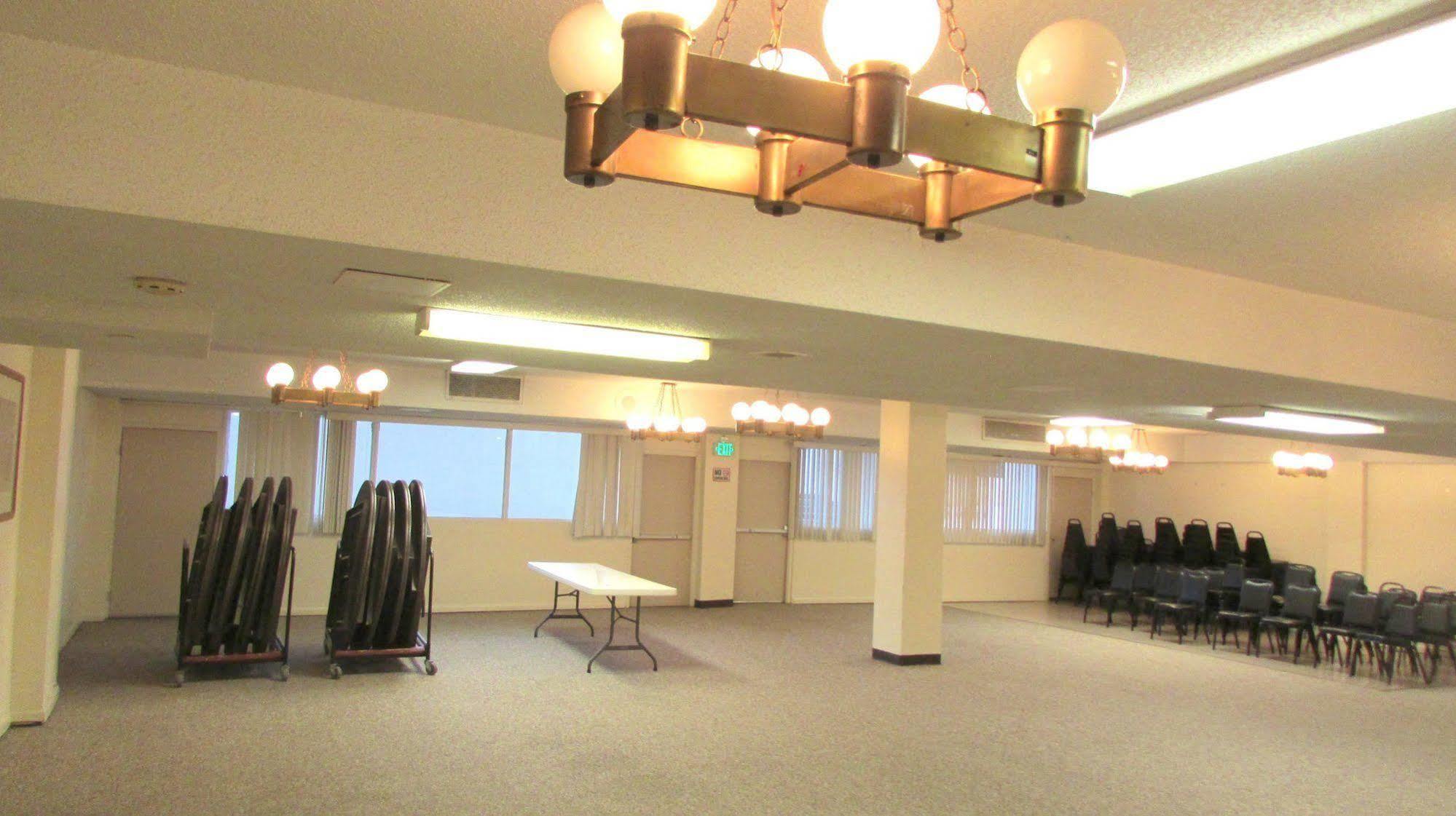 Hotel Satellite 3*